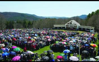 https://www.ladivinamisericordia.org/sites/default/files/field/image/mercy_sunday_mass.jpg
