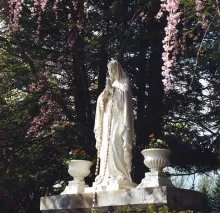 https://www.ladivinamisericordia.org/sites/default/files/field/image/0033mt_lady_of_eden_hill02.jpg