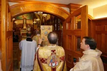 https://www.ladivinamisericordia.org/sites/default/files/field/image/1512mf_holy_door_opening_04_adj.jpg