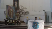 https://www.ladivinamisericordia.org/sites/default/files/field/image/padre_dante_bandera.jpg