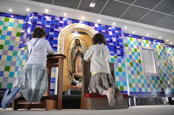 https://www.ladivinamisericordia.org/sites/default/files/field/image/guadalupe2.jpg